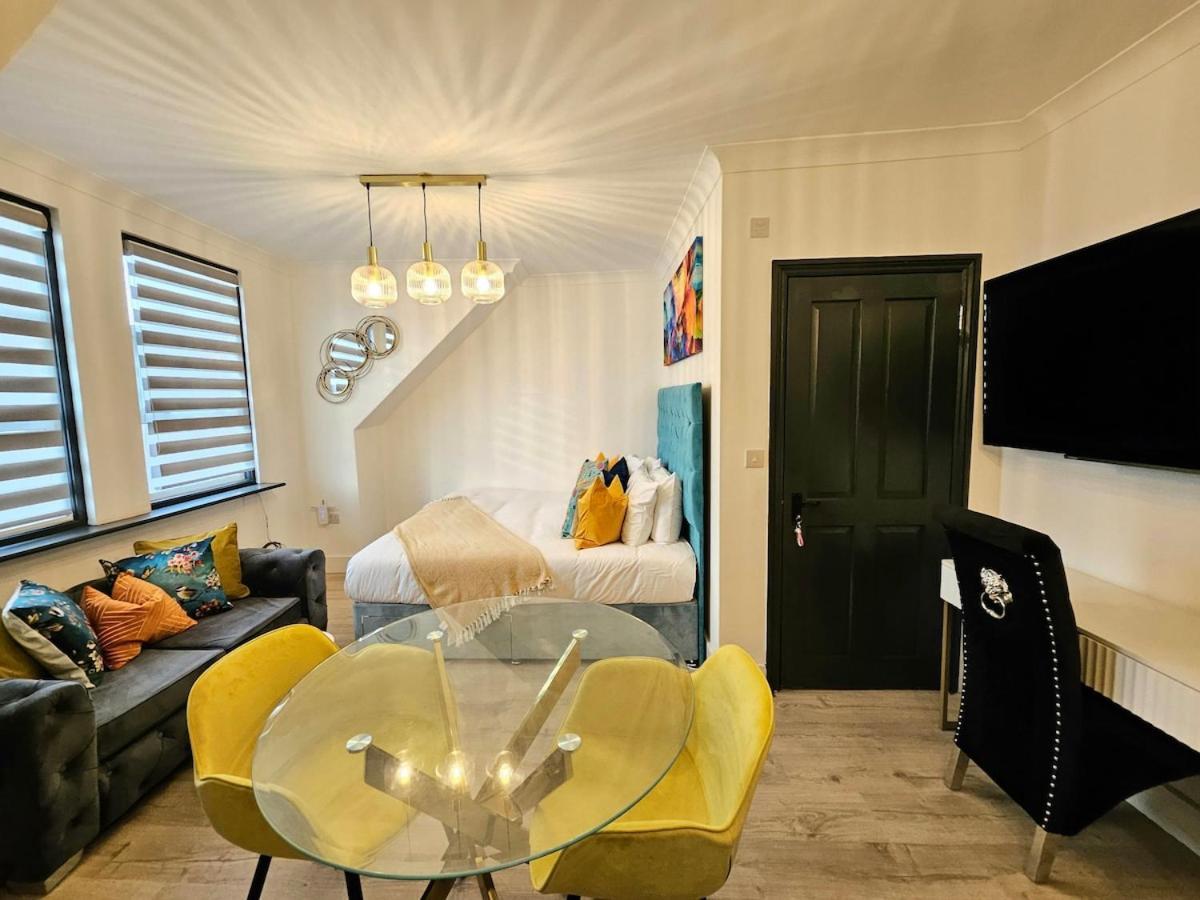 Sensational London-callcott Apartment