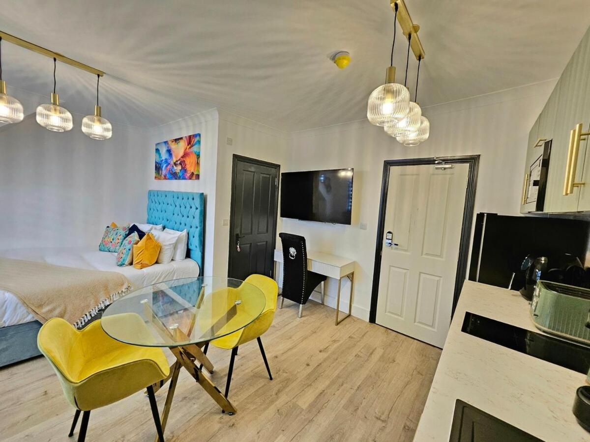 Sensational London-callcott