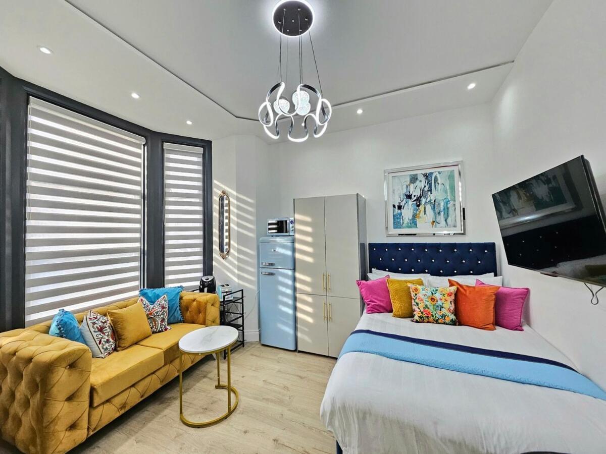 Sensational London-callcott
